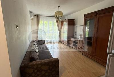 Apartament cu 2 camere, mobilat în Tătărași