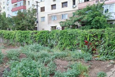 Teren intravilan 353 mp, deschidere 40 ml, in zona Republici - 4