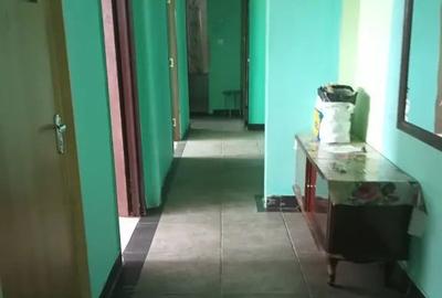 Apartament cu 3 camere decomandat în Apusului - 3