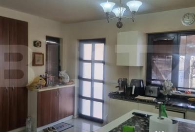 Casă cu 7 camere cu Teren 16000 Mp în Ciorani - 18