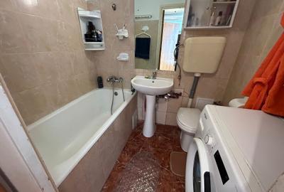 Apartament cu 3 camere semidecomandat, mobilat în 1 Decembrie 1918 - 12