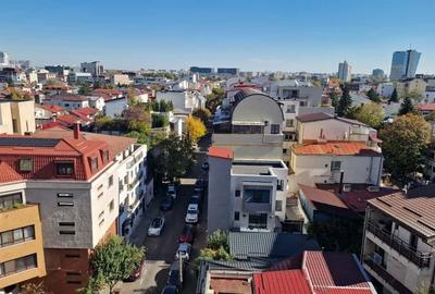 Garsonieră decomandată în Dorobanți