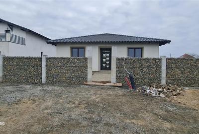 Casă individuală cu 5 camere cu Teren 556 Mp în Zimandcuz - 2