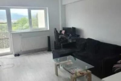 Apartament 3 camere, decomandat - zona Tractorul - 1