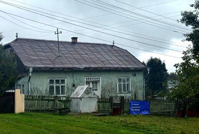 Adresa in Romania-  casa batraneasca demolabila cu 2050 mp teren - 1