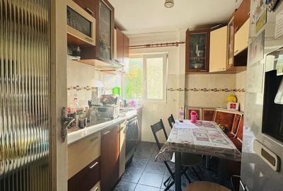 Apartament cu 3 camere semidecomandat în Nufărul - 2