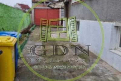 Proprietate spre vanzare,  formata din 2 case suprafata totala 440 mp - 5