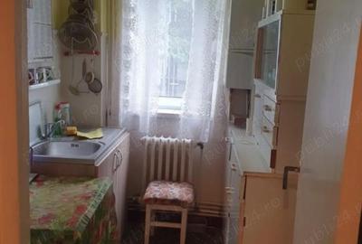 Apartament cu 2 camere decomandat în Micro 15 - 2