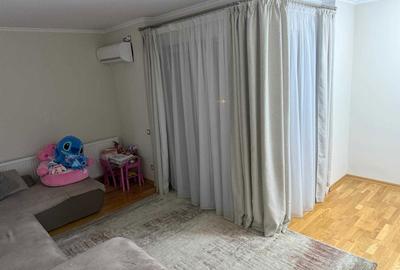 Apartament cu 2 camere decomandat în Trivale - 3