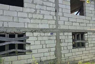 Casă cu 4 camere cu Teren 200 Mp în Petros - 6