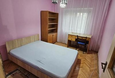 Apartament cu 3 camere decomandat de inchiriat. - 1