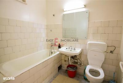 Apartament cu 2 camere semidecomandat în Aleea Carpați