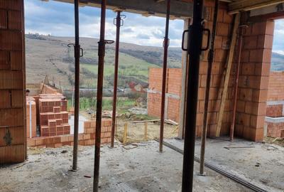 Casă individuală cu 4 camere cu Canalizare în Nord-Vest - 10