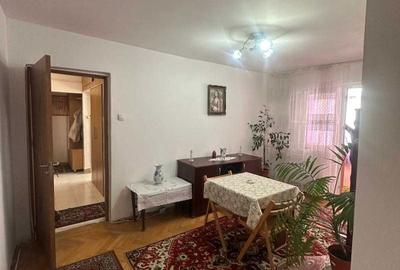 Apartament cu 3 camere decomandat în Ostroveni - 5