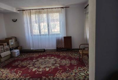 Casă cu 4 camere în Central - 5