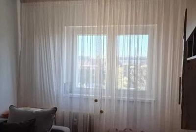 Apartament cu 3 camere semidecomandat, mobilat în Ozana - 3