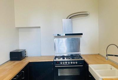 Apartament cu 3 camere semidecomandat, mobilat în Central - 1