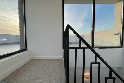 Casă cu 4 camere cu Teren 300 Mp în Tunari - 3