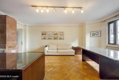 Apartament cu 3 camere decomandat în Armeneasca - 2