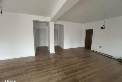 Apartament cu 3 camere în Unirea - 1