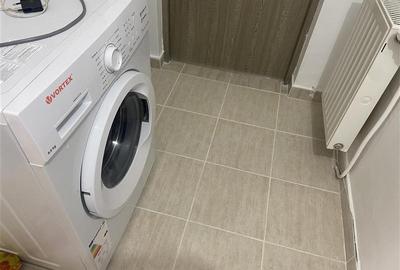 Garsonieră decomandată, mobilată în Sud - 7