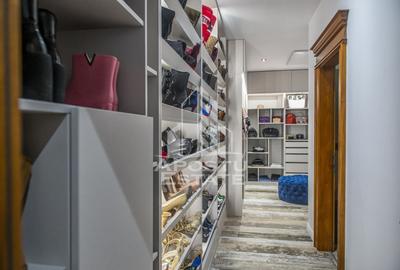 Vila,Piscina,teren fotbal,gradina,vegetatie - 22