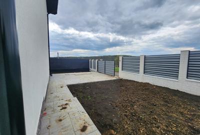 Casă individuală cu 4 camere cu Canalizare în Valea Adâncă - 2