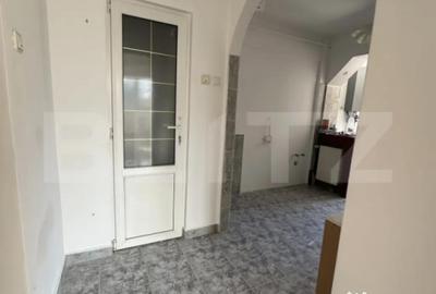 Apartament cu 2 camere decomandat în Cornișa - 2