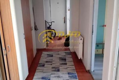 Apartament cu 3 camere decomandat în Păcurari - 18