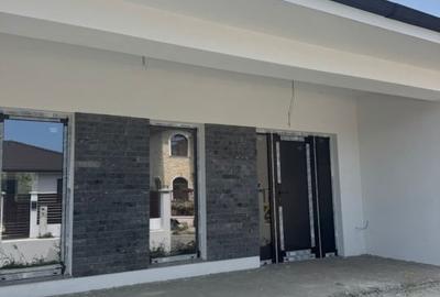 CASA LA SOL CUMPANA | TOATE UTILITATILE | 3 DORMITOARE |CURTE GENEROASA - 3