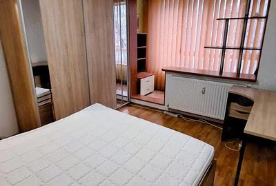 Apartament cu 3 camere decomandat în Apărătorii Patriei - 4