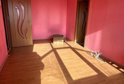 VAND 2 camere Micro40 et 4 pret 40.000 euro negociabil - 7