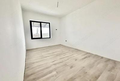 Duplex pe parter cu 3 camere - Bucovat - 3