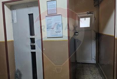 Apartament cu 3 camere decomandat în Central - 1