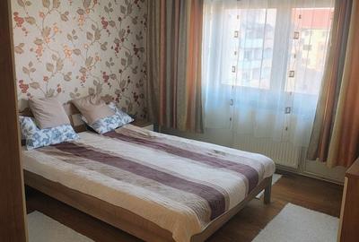 Apartament cu 3 camere decomandat în Dacia - 9