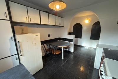 Apartament cu 2 camere semidecomandat, mobilat în Central - 3