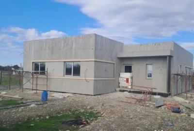 Casă cu 4 camere cu Teren 800 Mp în Vest