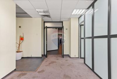 Spațiu comercial de închiriat în zona Piata Romana - 24