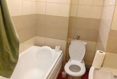 Apartament cu 3 camere semidecomandat în Central - 2
