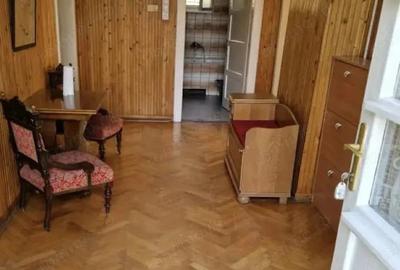 Central - Vanzare casa 5 camere - Str. Bradului - 4