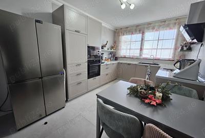 Casă cu Teren 2034 Mp în Mândruloc - 5