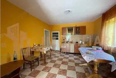 Casa si teren de vanzare Satulung - 7