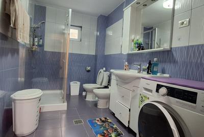 Ovidiu-Vila  cu vedere la Lacul Siutghiol........... - 7