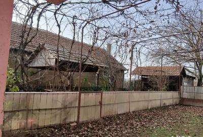 Casa de Vanzare Gepiu - 1