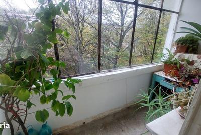 Apartament cu 3 camere semidecomandat în Central - 7