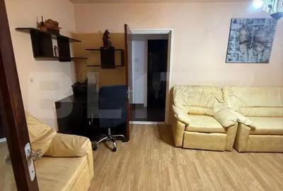 Apartament cu 2 camere semidecomandat în Micro 6 - 2