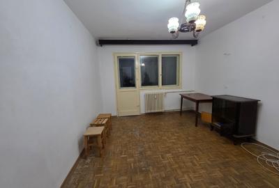 Apartament cu 4 camere semidecomandat în Berceni - 15