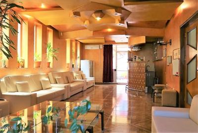 Mamaia Nord - Langa Mare, pensiune la cheie, 11 camere, 9 bai! - 40