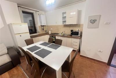 Apartament cu 3 camere decomandat în Soarelui