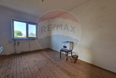Casa de vanzare P+1 Mihail Kogalniceanu teren 524 mp Jud Constanta - 4